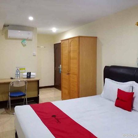 Reddoorz At Jalan Japaris Medan Otel Dış mekan fotoğraf