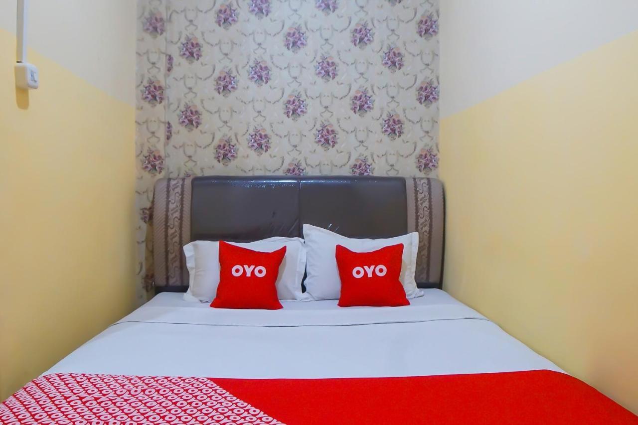 Reddoorz At Jalan Japaris Medan Otel Dış mekan fotoğraf