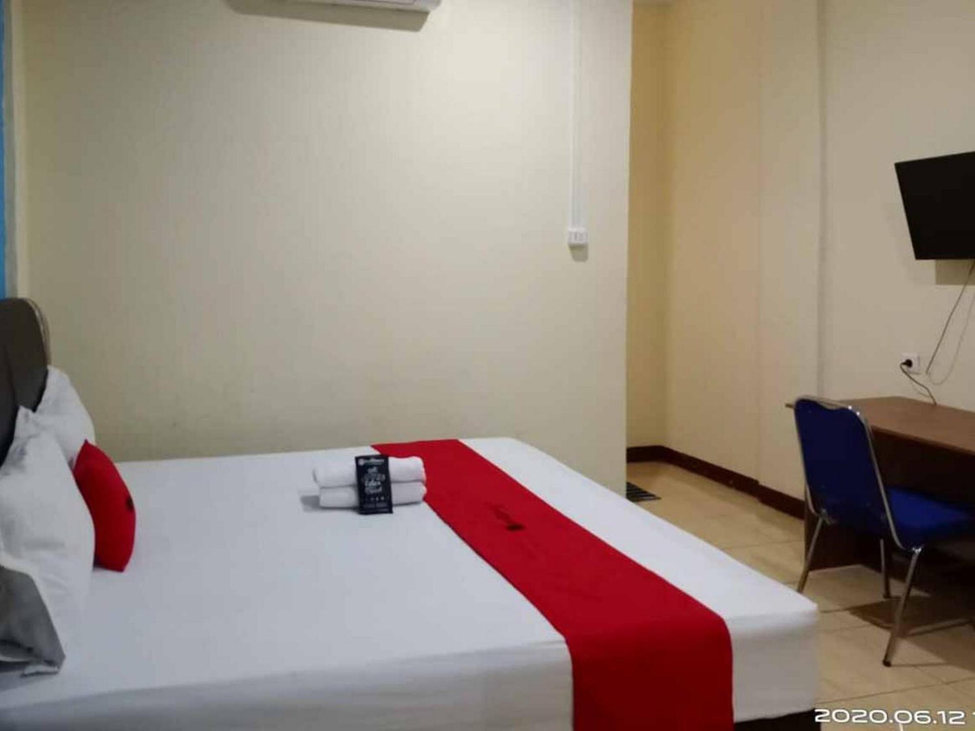 Reddoorz At Jalan Japaris Medan Otel Dış mekan fotoğraf